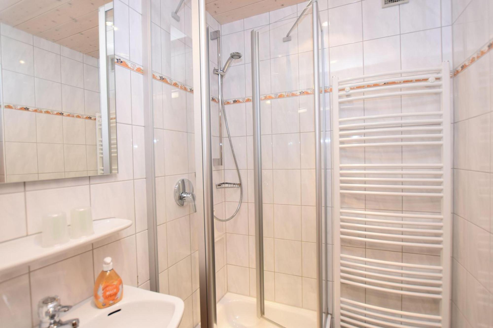 Ferienwohnung-Susanne-Im-Gaestehaus-Bergfrieden Bad Bayersoien Luaran gambar
